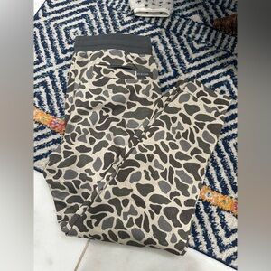 Camo Burlebo sweatpant joggers in camo NWT